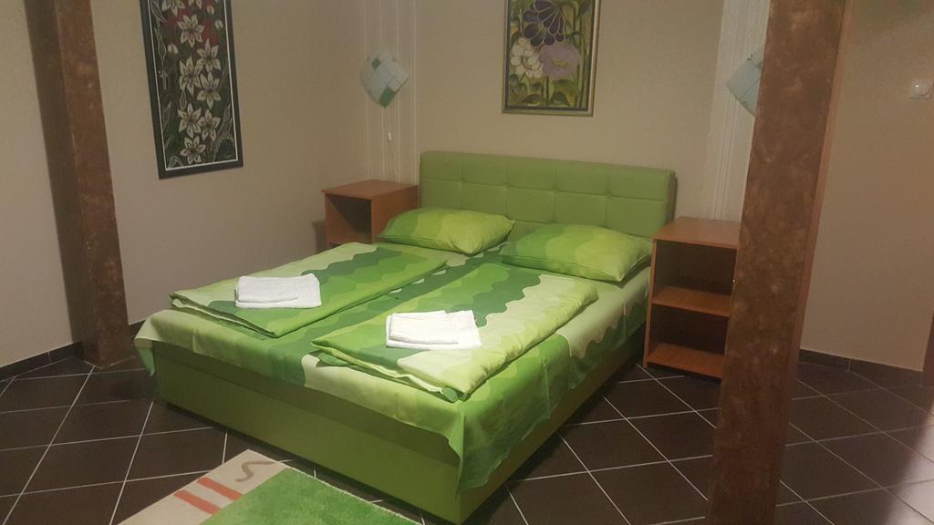 Vinski Dvor Palić Exteriör bild