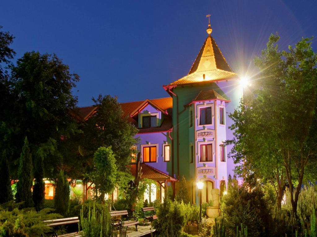 Vinski Dvor Palić Exteriör bild